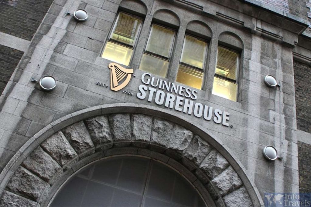Склад Гиннесса в топ 9 лучших достопримечательностей Дублина