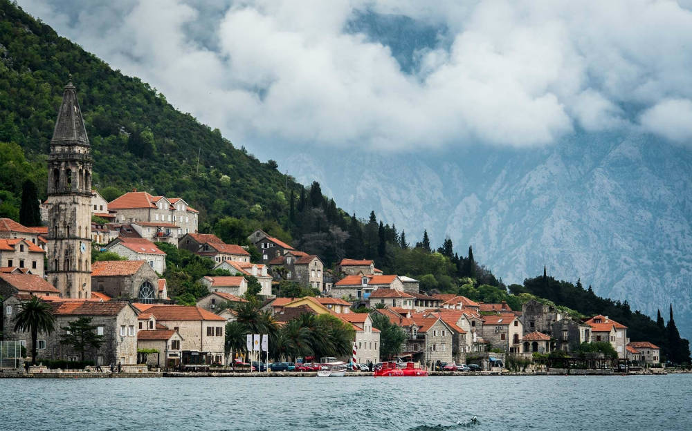 Куда лучше поехать отдыхать в Черногории